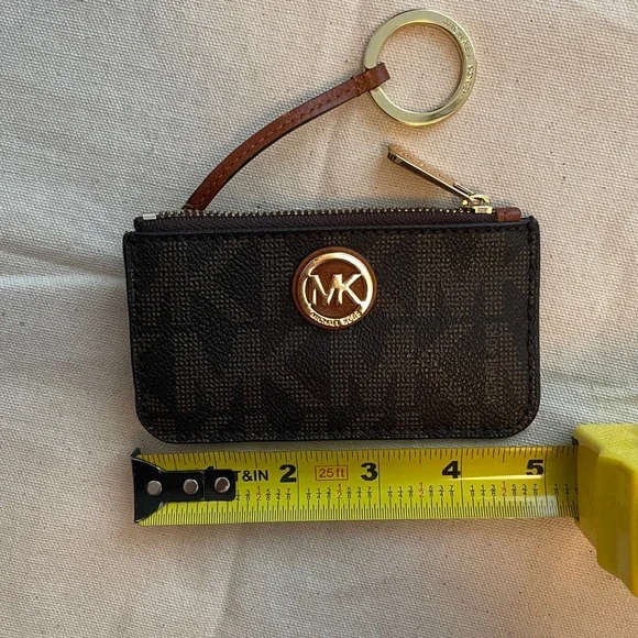 Michael Kors Coin Pouch Keyring NWOT. Brand new never used. DISCOUNTED SHIPPING! - Picture 2 of 8